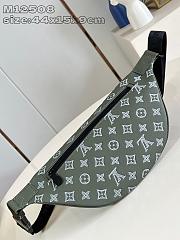 Louis Vuitton LV Discovery Bumbag Olive Green 44x15x9cm - 3