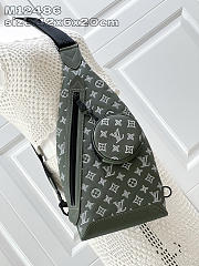 Louis Vuitton LV Duo Slingbag Olive Green 42x20x6cm - 1