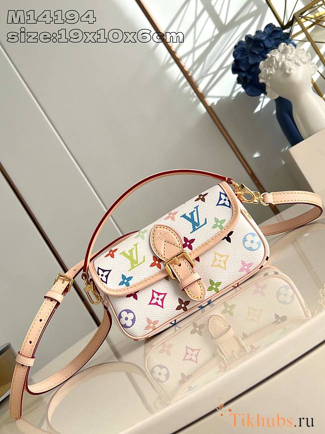 Louis Vuitton LV Nano Diane White 19 x 10.5 x 6 cm - 1