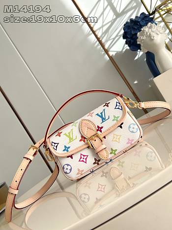 Louis Vuitton LV Nano Diane White 19 x 10.5 x 6 cm