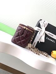 Chanel 24k Vanity Red Wine Lambskin 17cm - 2