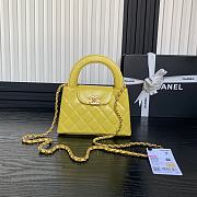 Chanel Kelly Bag Yellow Gold 13x19x7cm - 1