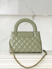 Chanel Kelly Green Top Handle Bag 13x19x7cm - 6