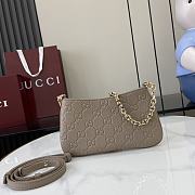 Gucci GG Emblem Super Mini Bag Taupe 23x12x2cm - 4