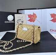 Chanel Flap Bag Beige Lambskin Silver 20cm - 3