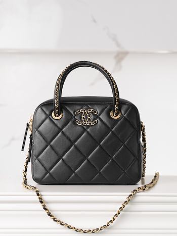 Chanel 25C Black Lambskin 22x18x7cm