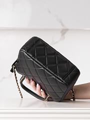 Chanel 25C Black Lambskin 22x18x7cm - 6