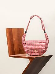 Chanel Large Hobo Bag Tweed Red White 18x30x8cm - 1