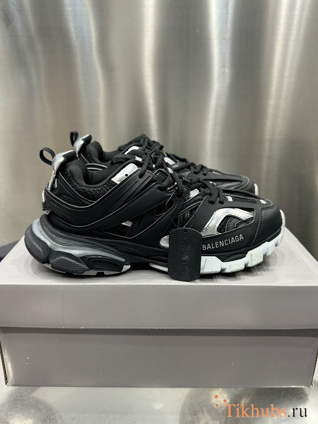 Balenciaga Track Black Sneaker - 1