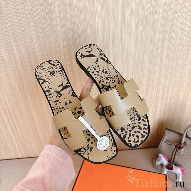 Hermes Oran Beige Slides - 1