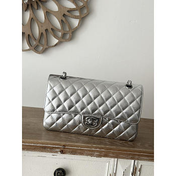 Chanel Flap Bag Medium Iridescent Silver Lilac Lambskin 25cm