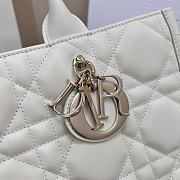 Dior Medium Book Tote White Macrocannage Calfskin 36.5 x 28 x 17.5 - 5