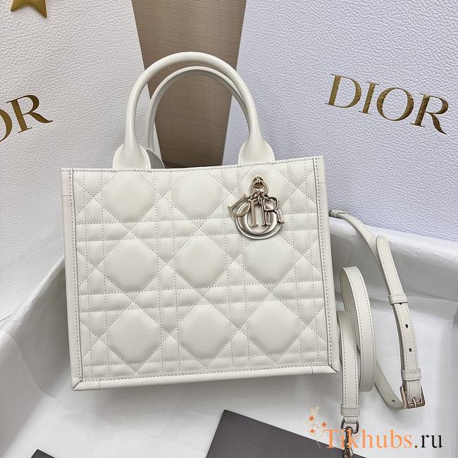 Dior Small Book Tote White Macrocannage 26.5 x 21 x 14 cm - 1