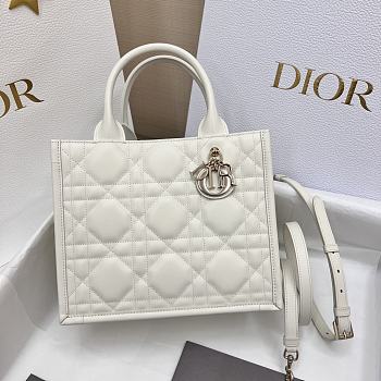 Dior Small Book Tote White Macrocannage 26.5 x 21 x 14 cm