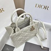 Dior Small Book Tote White Macrocannage 26.5 x 21 x 14 cm - 4