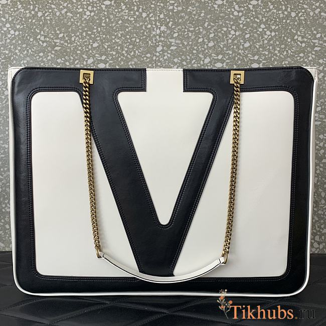 Valentino Garavani Viva Superstar Bag Black White 45x35x3cm - 1