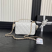 Chanel Flap Bag With Top Handle White 22x23.5x6cm - 4