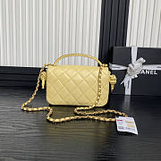 Chanel Flap Bag With Top Handle Yellow 22x23.5x6cm - 5