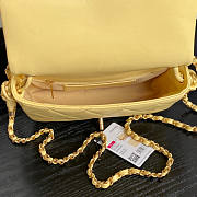 Chanel Flap Bag With Top Handle Yellow 22x23.5x6cm - 4