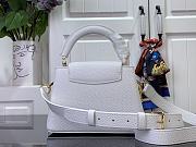 Louis Vuitton LV Capucines Mini Bag White Taurillon 21x13.6x8cm - 6