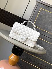 Chanel Top Handle Bag White Lambskin 20x12.5x6cm - 1