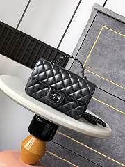 Chanel Top Handle Bag Black Lambskin 20x12.5x6cm - 1