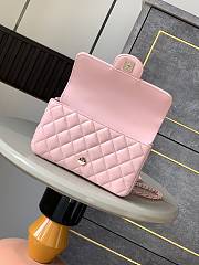 Chanel Top Handle Bag Pink Lambskin 20x12.5x6cm - 2