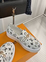 Louis Vuitton LV White Black Loafer - 3