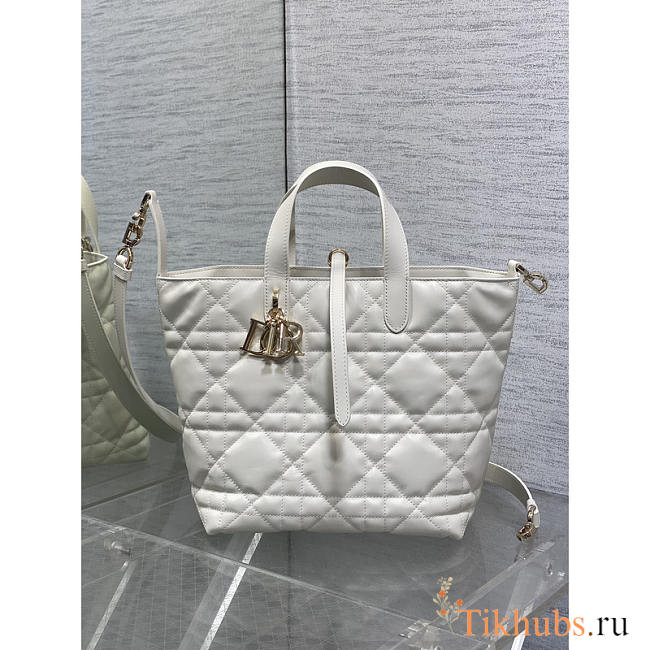 Dior Medium Toujours Vertical Tote Bag White 20x22x18.5cm - 1