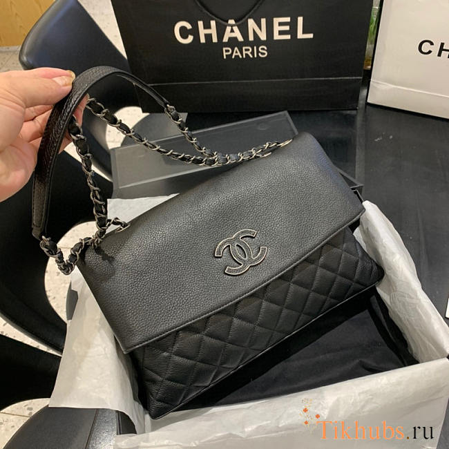 Chanel FLap Bag Caviar Shoulder Bag Black 32x7.5x19cm - 1