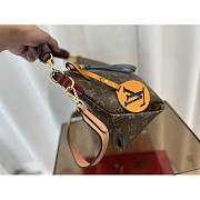 Louis Vuitton LV Monogram Beaubourg Hobo Bordeaux Bag 25x21x15cm - 5