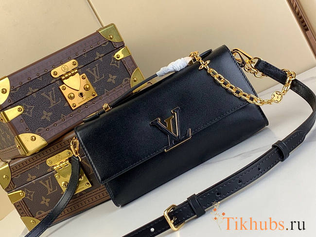 Louis Vuitton LV Wallet On Chain Capucines Black 23x12x4cm - 1