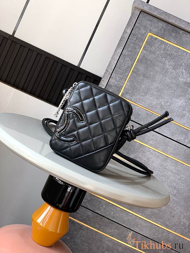 Chanel Mini Black Bag 13x15x3.5cm - 1