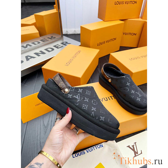 Louis Vuitton LV Aspen Platform Clogs Black - 1