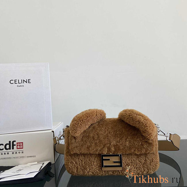 Fendi Teddy Bear Baguette bag 27x6x15cm - 1