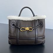 Bottega Veneta Andiamo Small Leather Shearling Top Handle Bag 25x22x10.5cm - 1