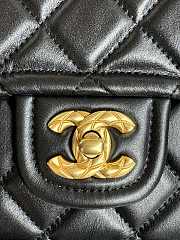 Chanel Flap Bag Lambskin Gold Black 24.5x15.5x7cm - 6