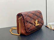 Louis Vuitton LV Wallet On Chain GO-14 Brown 20x12x5cm - 4