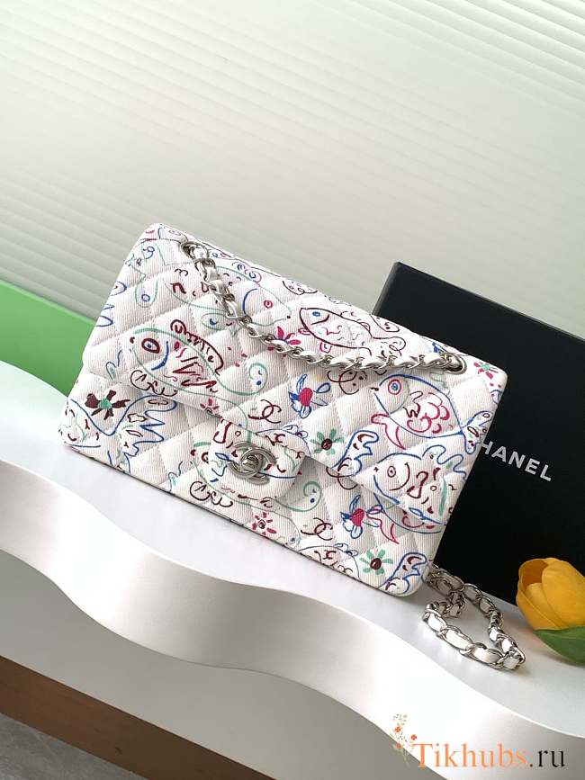 Chanel Flap Bag White 25cm - 1