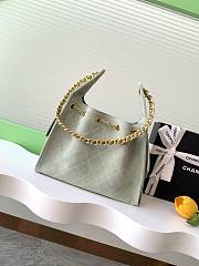 Chanel Cruise 25C Bag Light Green Hobo 30x26x14cm - 3