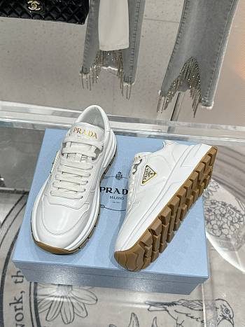 Prada Baskets Prax 01 En Cuir White Sneaker