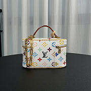 Louis Vuitton LV x TM Vanity Chain Pouch White 19x11.5x6.5cm - 5