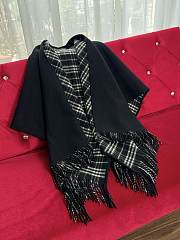 Burberry Black Scarf 130x130cm - 1