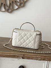 Chanel Vanity Top Handle White Caviar 17x9.5x8cm - 2