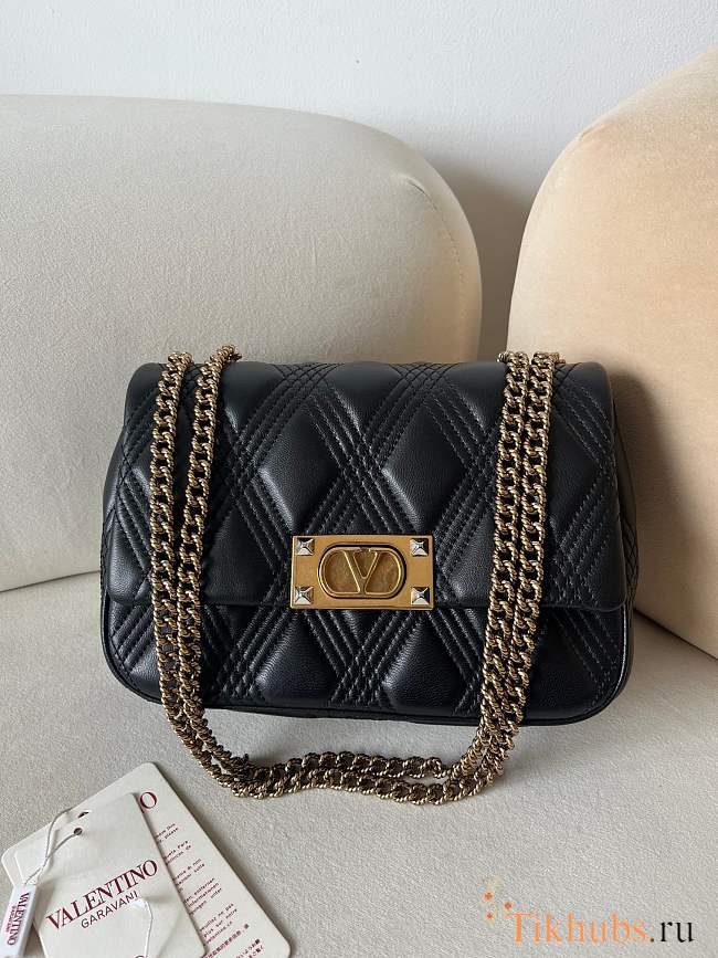 Valentino Garavani Quiltie 67 Medium Shoulder Bag Black 23x17x8cm - 1