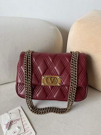 Valentino Garavani Quiltie 67 Medium Shoulder Bag Red 23x17x8cm