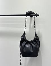 Loewe Small Squeeze Bag Lambskin Full Black 29x24x10.5cm - 1