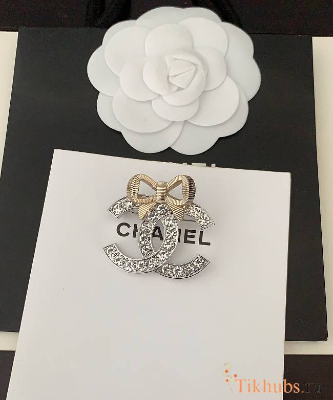 Chanel Brooch 20 - 1