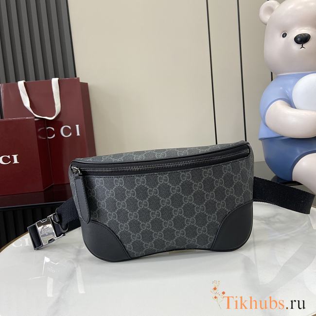 Gucci GG Emblem Medium Belt Bag Black 28x17x6cm - 1