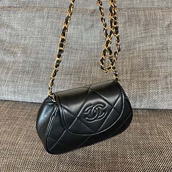 Chanel Vintage Bag Black 22x6.5x14cm